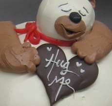 bear hug cake