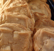 white chocolate chunk cookie